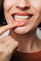 Lady shows gums